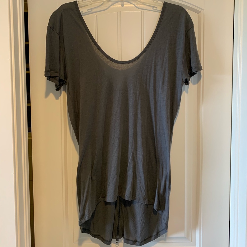 Dark grey v-back, zipper back T-shirt